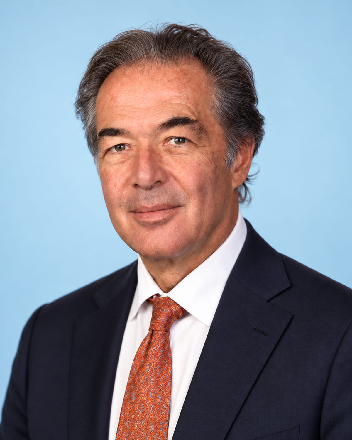 Portrait du Dr Patrick Khanoyan, cardiologue à l’hôpital Saint Joseph de Marseille